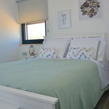 Biscuttela Vicentina Arrifana Strand